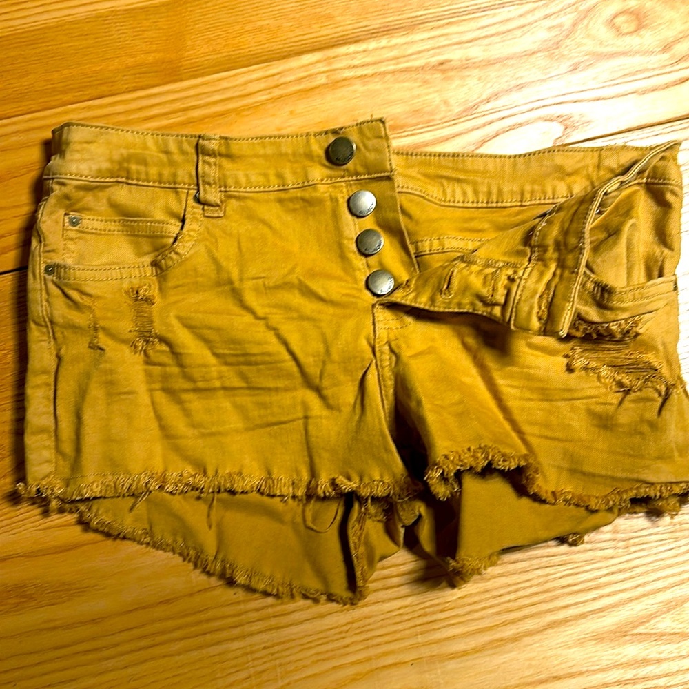 Billabong shorts size 30